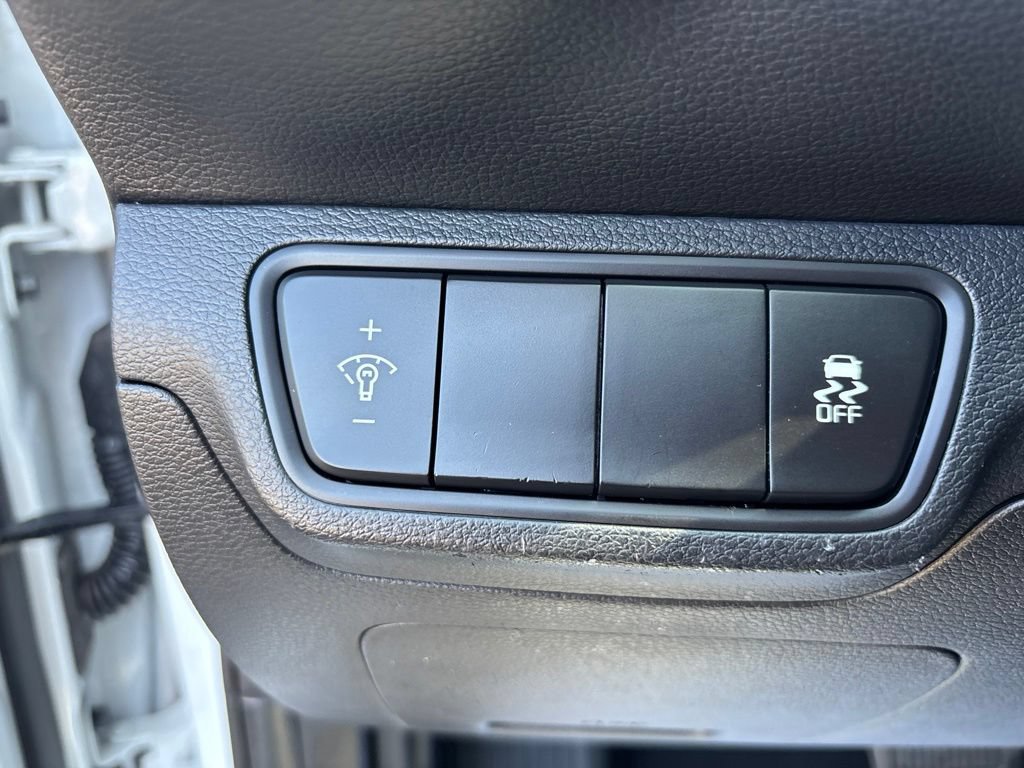 Used 2023 Kia Forte LXS FWD image 21