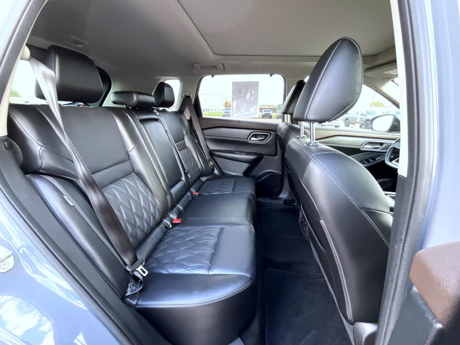 Used 2023 Nissan Rogue Platinum w/ Platinum Premium Package AWD/4WD image 18