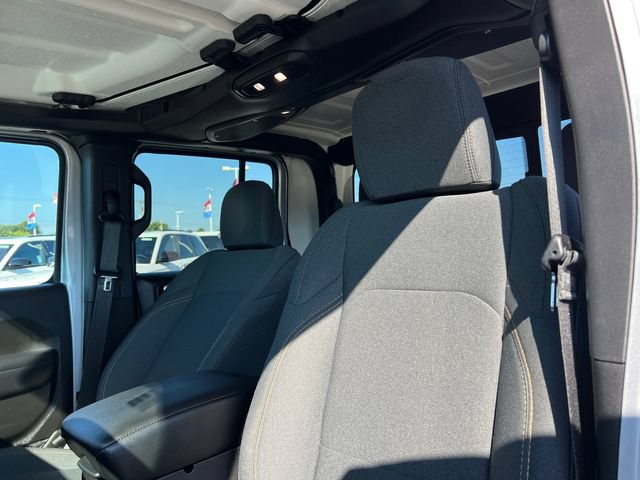 Certified 2024 Jeep Gladiator Sport AWD/4WD image 23