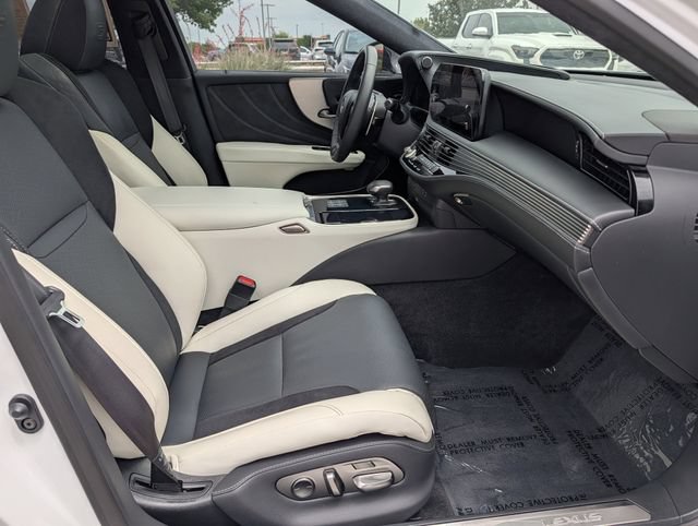 Used 2024 Lexus LS 500 F Sport AWD/4WD image 36