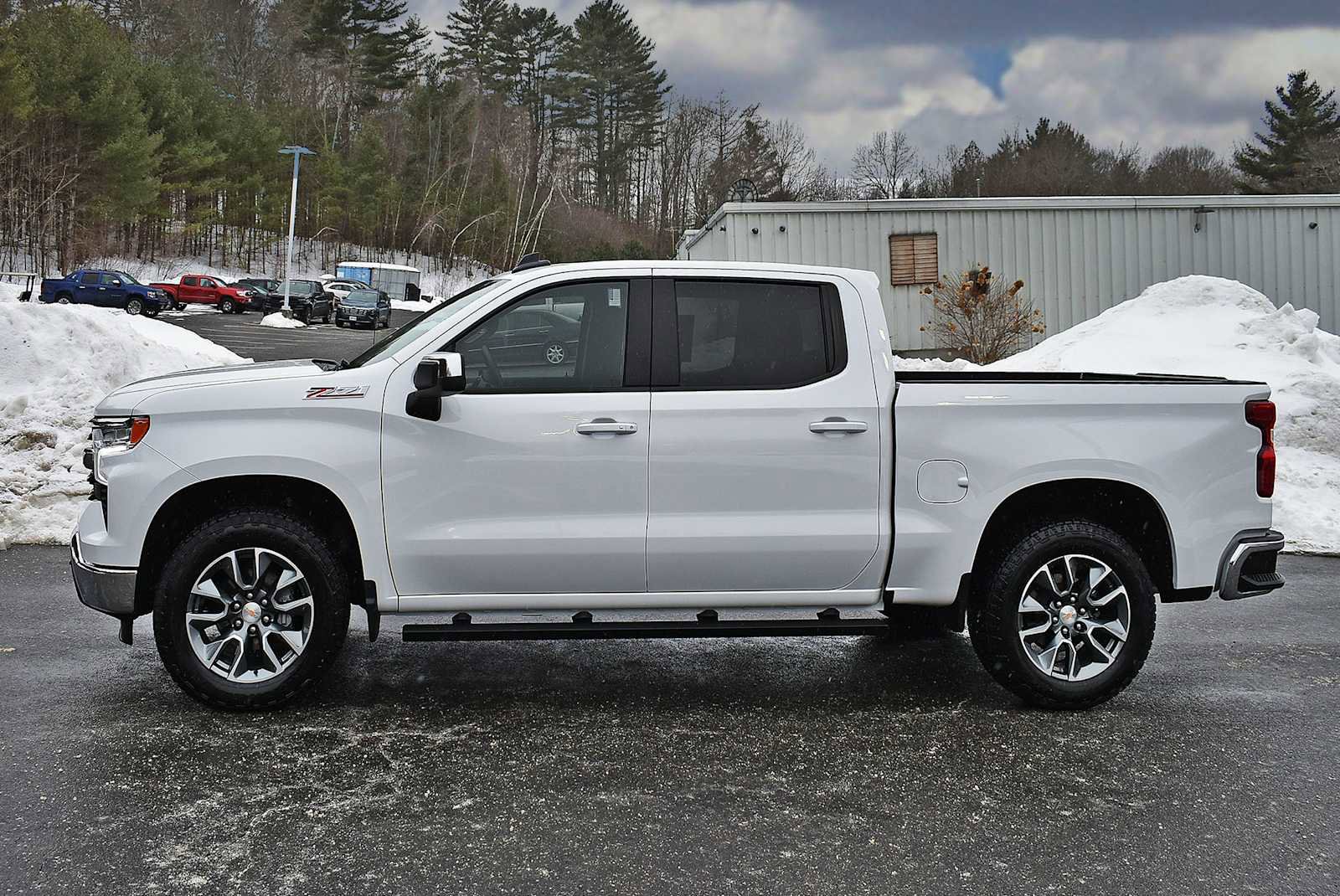 Used 2026 Chevrolet Silverado 1500 LT image 4