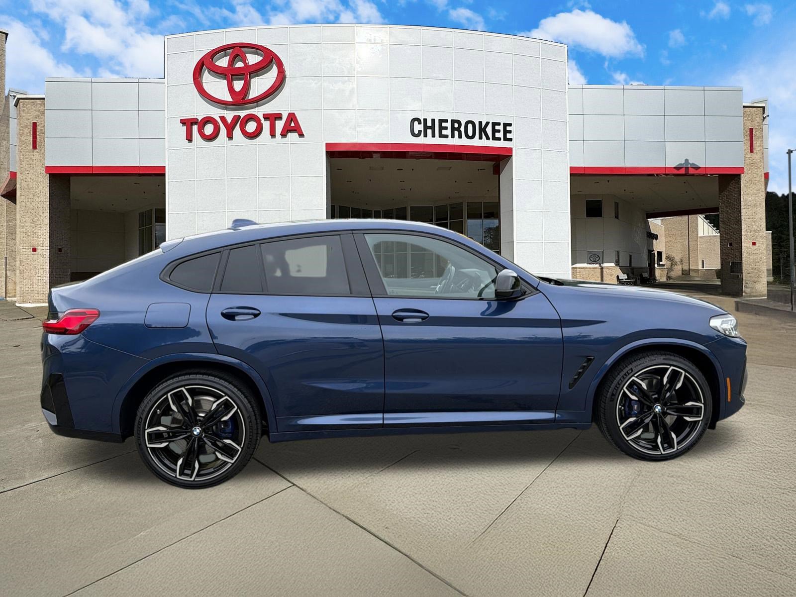 Used 2023 BMW X4 M40i w/ Premium Package AWD/4WD image 4