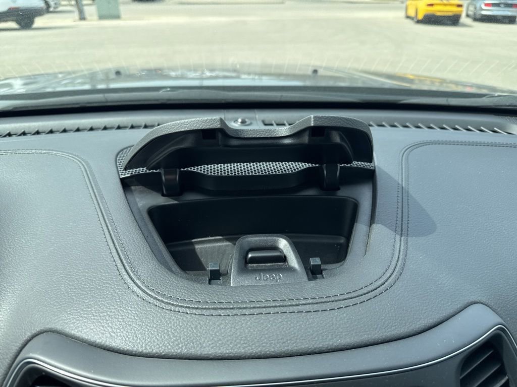 Used 2022 Jeep Cherokee Latitude image 31