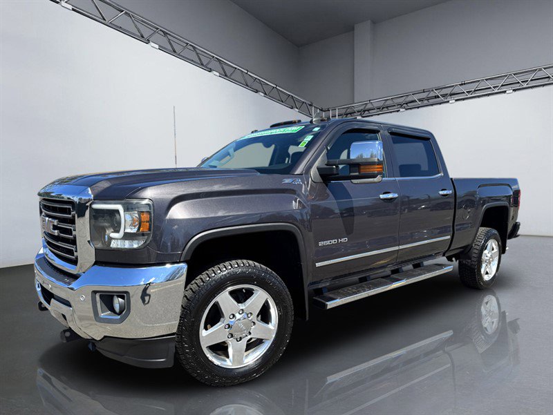 Used 2015 GMC Sierra 2500 SLT w/ Driver Alert Package AWD/4WD image 31