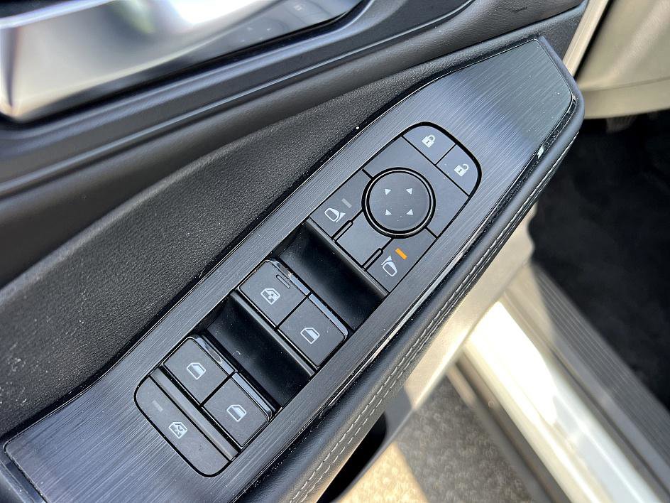 Certified 2023 Nissan Rogue SV w/ SV Premium B Package image 21