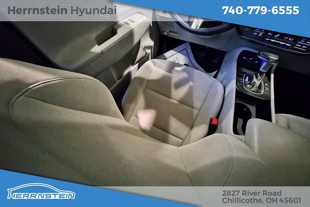 Used 2024 Hyundai Kona SEL image 13