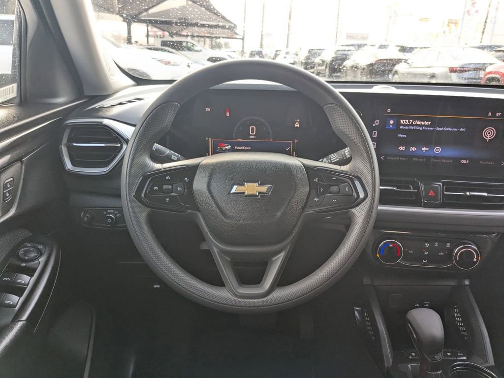 Used 2025 Chevrolet TrailBlazer LT image 26