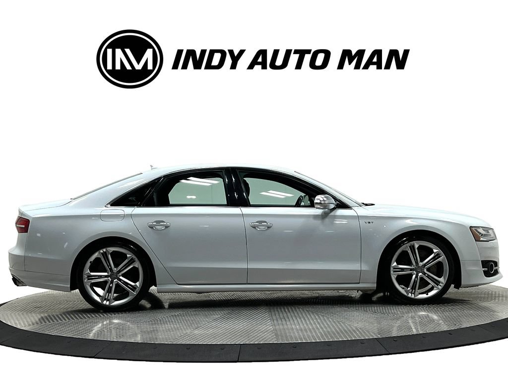 Used 2015 Audi S8 AWD/4WD image 3