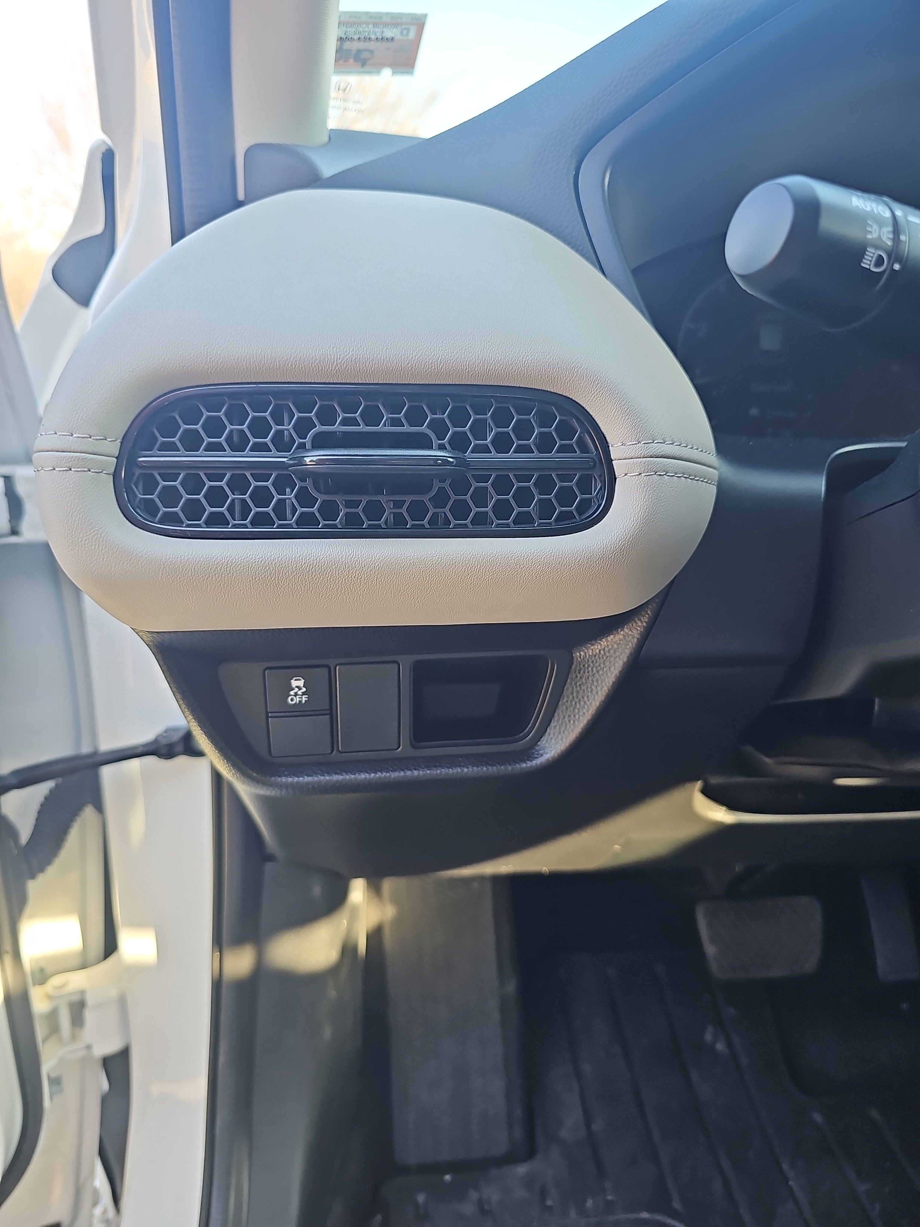 Used 2025 Honda HR-V LX image 20