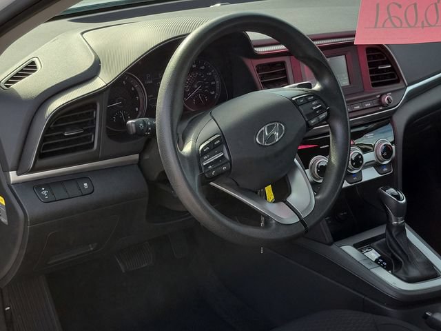 Used 2019 Hyundai Elantra SE w/ Cargo Package FWD image 10