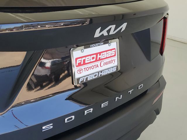 Used 2022 Kia Sorento LX FWD image 8