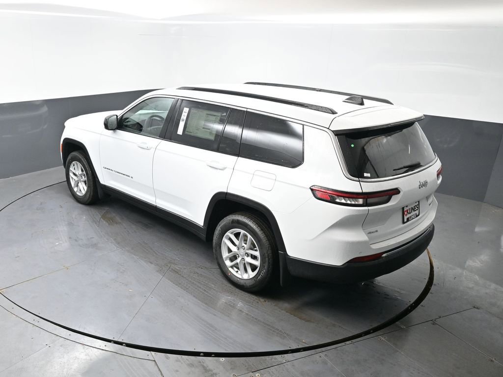 New 2026 Jeep Grand Cherokee L Laredo w/ Trailer Tow Package image 33