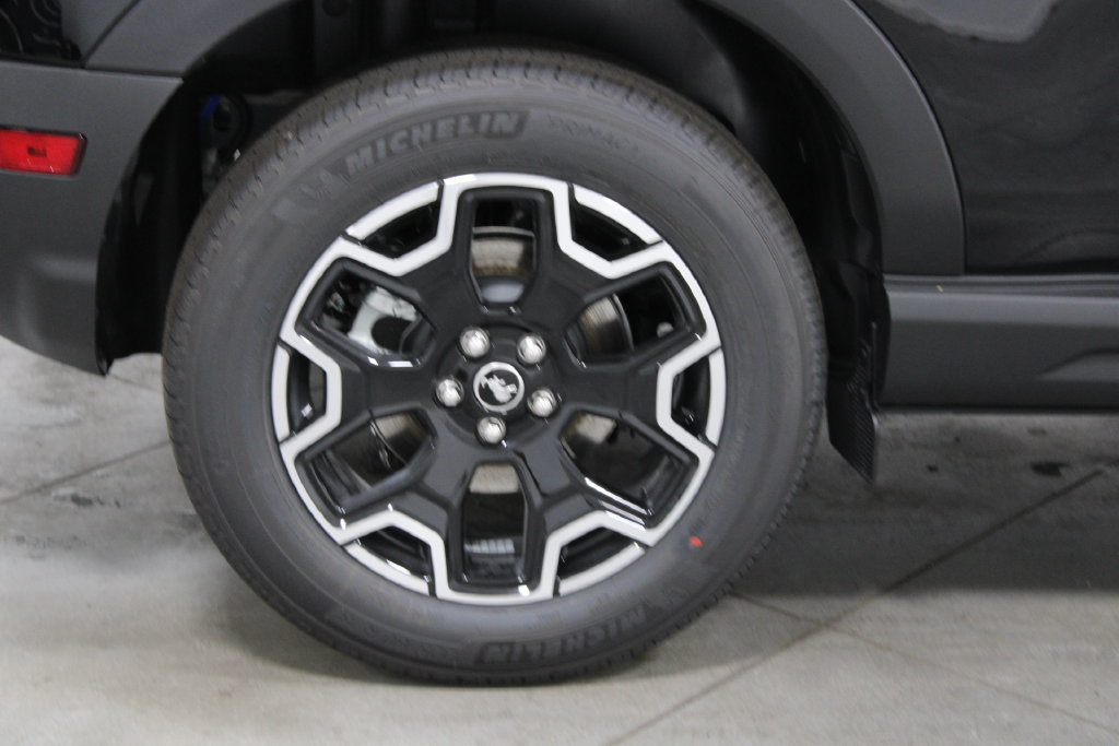 New 2026 Ford Bronco Sport Outer Banks AWD/4WD image 12