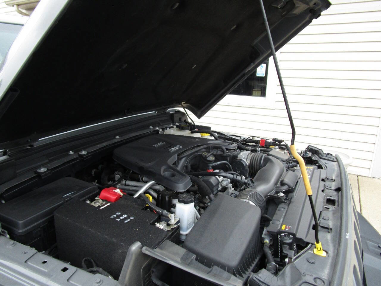 Used 2021 Jeep Wrangler Unlimited Sahara w/ Uconnect 4C Nav & Sound Group image 39