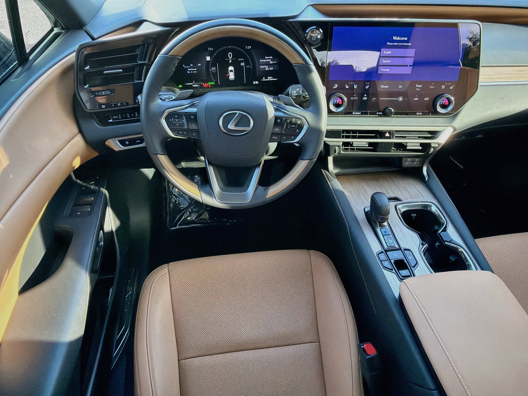 Used 2025 Lexus RX 350h w/ Accessory Package (Z1) AWD/4WD image 17