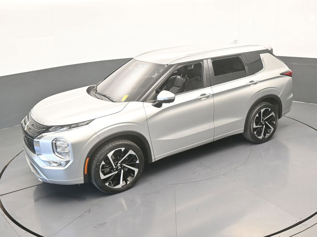 Used 2022 Mitsubishi Outlander SEL image 44