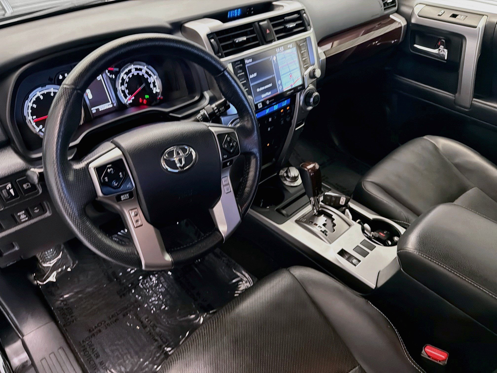 Used 2024 Toyota 4Runner Limited AWD/4WD image 7