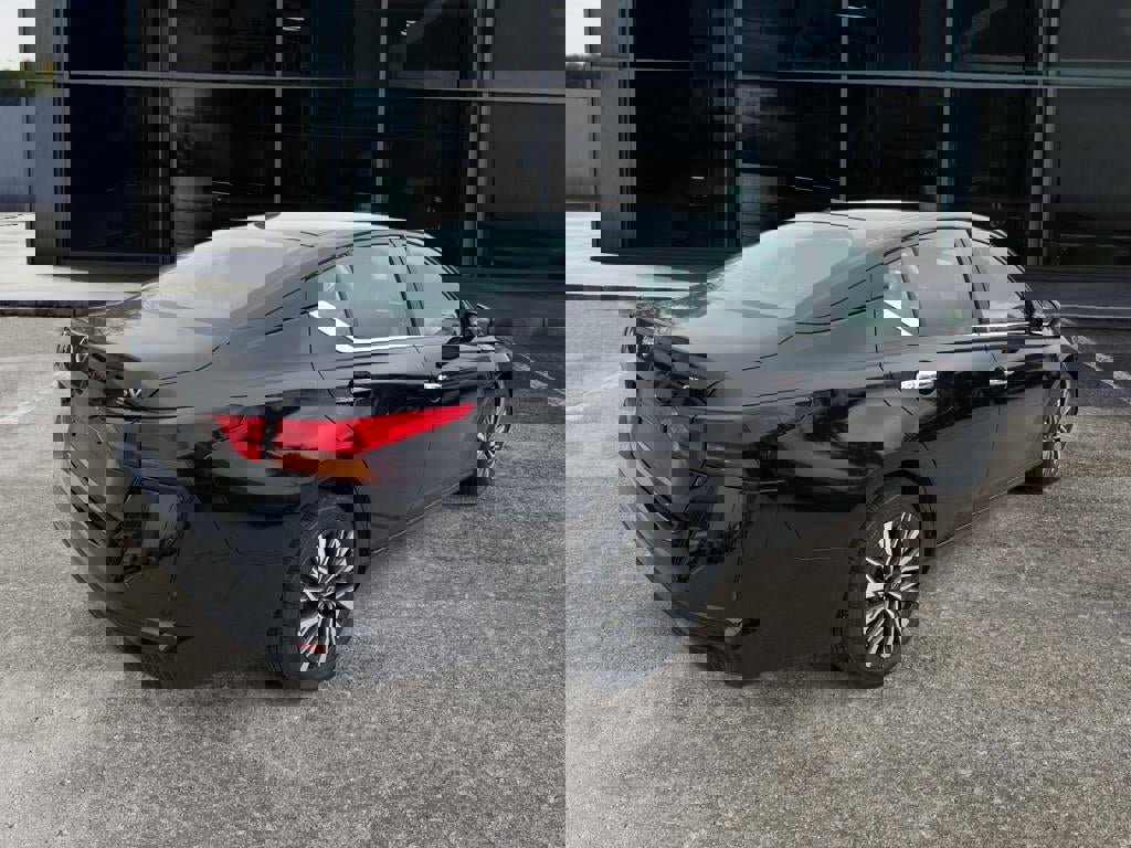 Used 2024 Nissan Altima 2.5 SV image 7