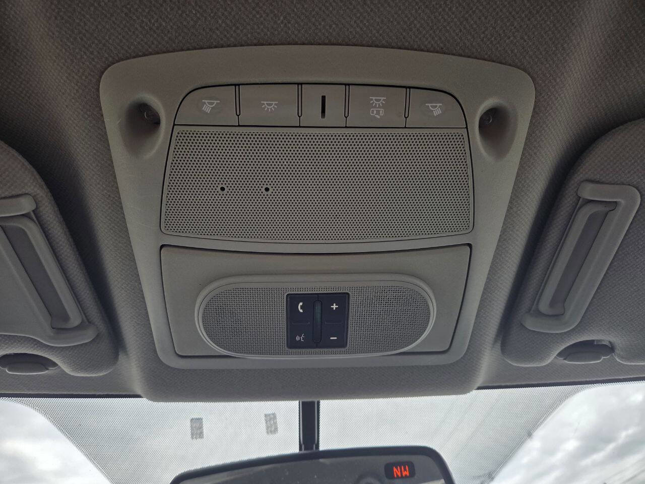 Used 2013 Nissan Sentra SR w/ Electronics Pkg image 28