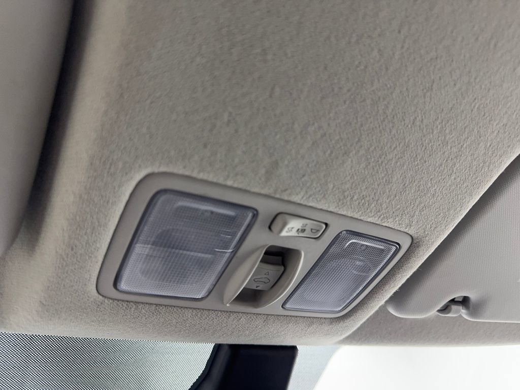 Used 2025 Hyundai Venue SEL image 69