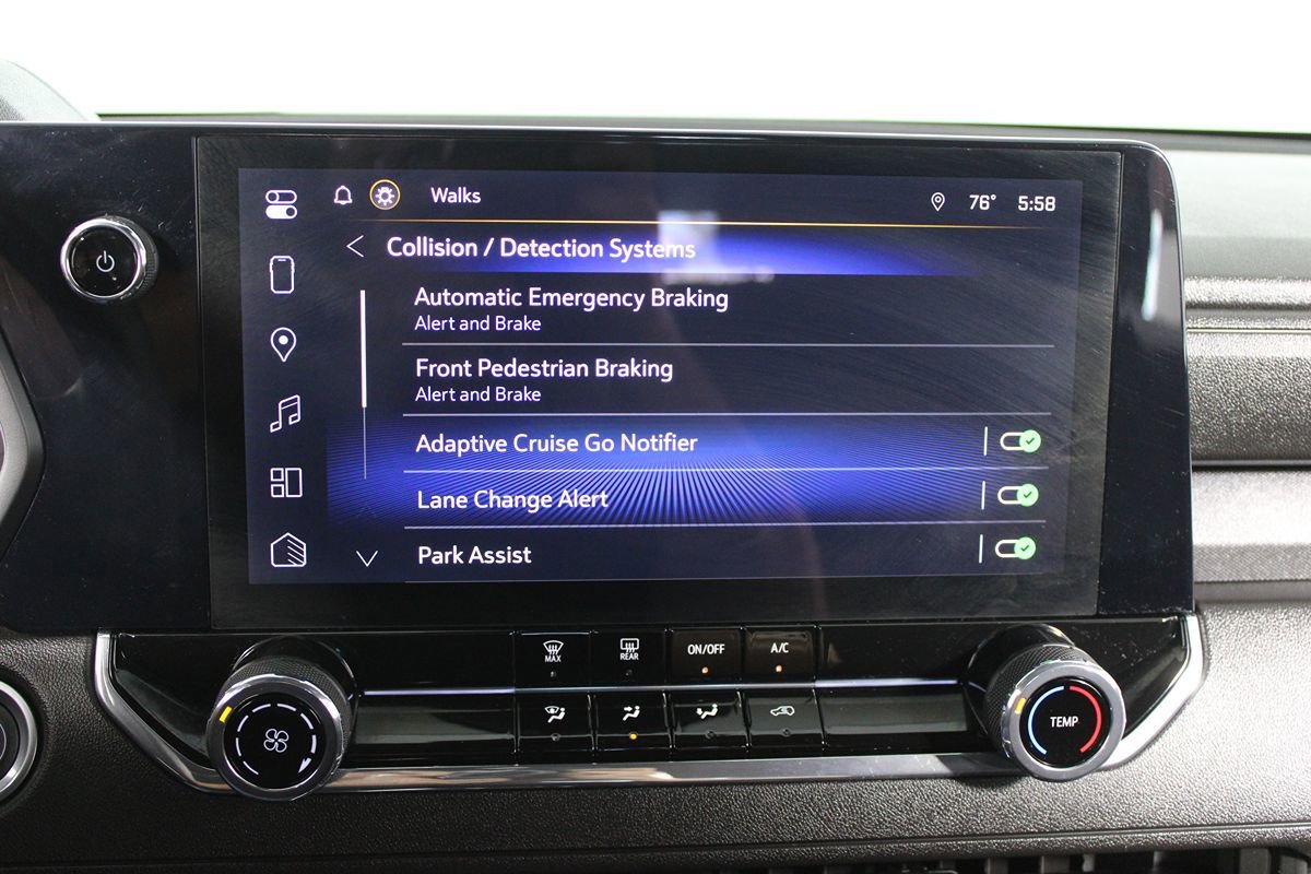 Used 2024 Chevrolet Colorado Trail Boss w/ Technology Package AWD/4WD image 25
