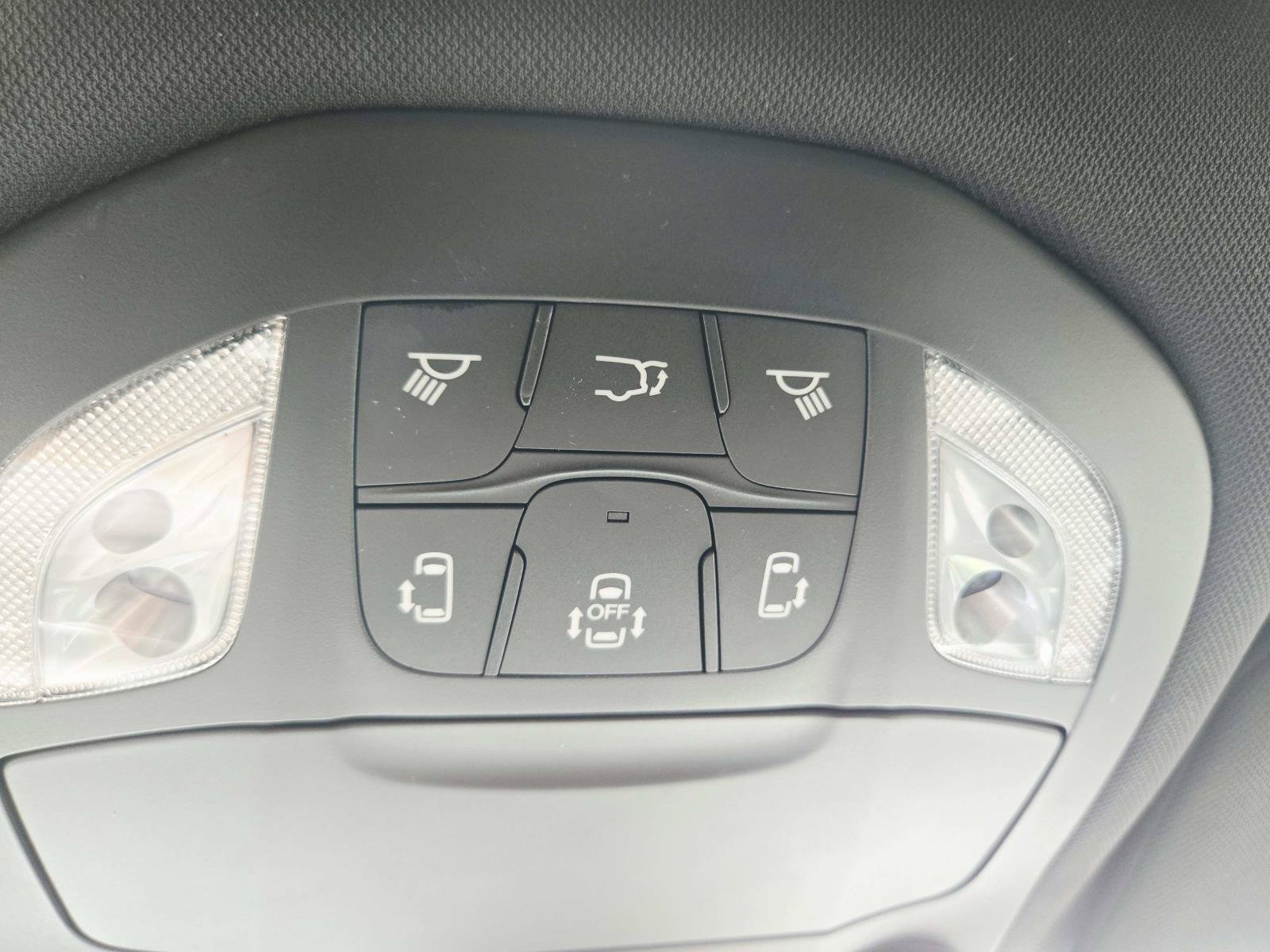 Used 2024 Chrysler Pacifica Limited w/ S Appearance Package FWD image 38
