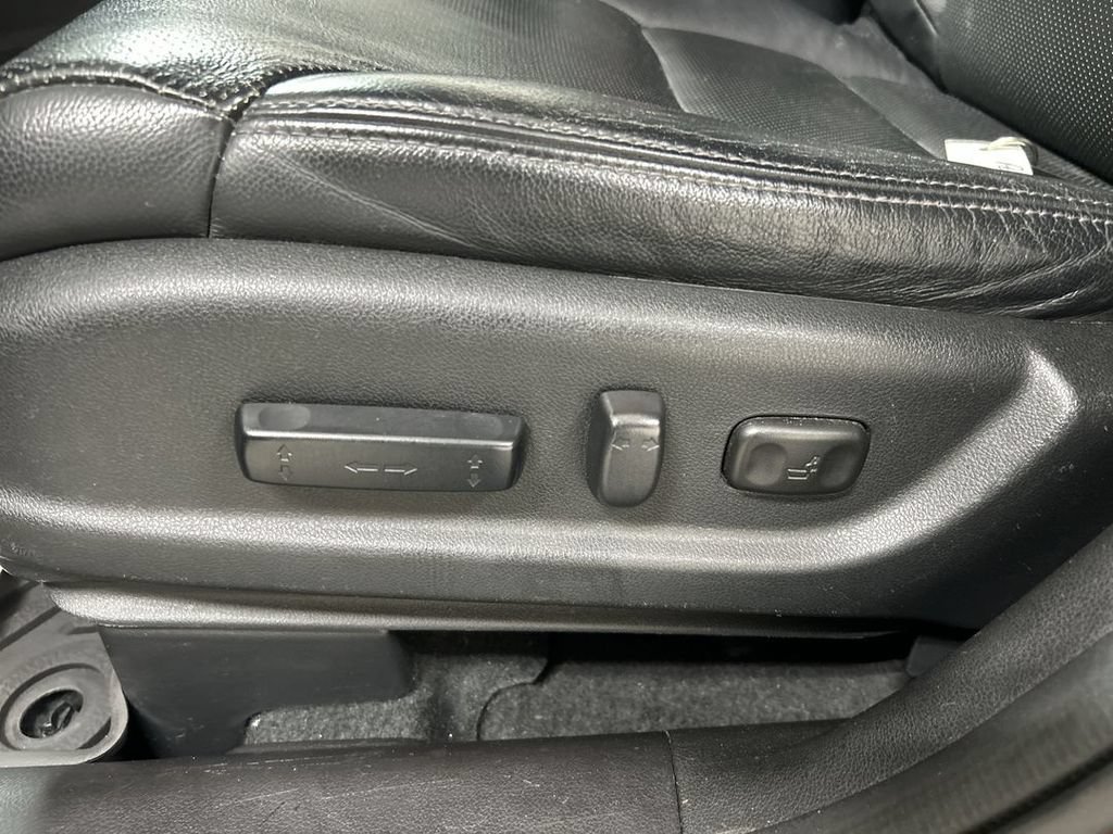 Used 2016 Honda CR-V EX-L image 10
