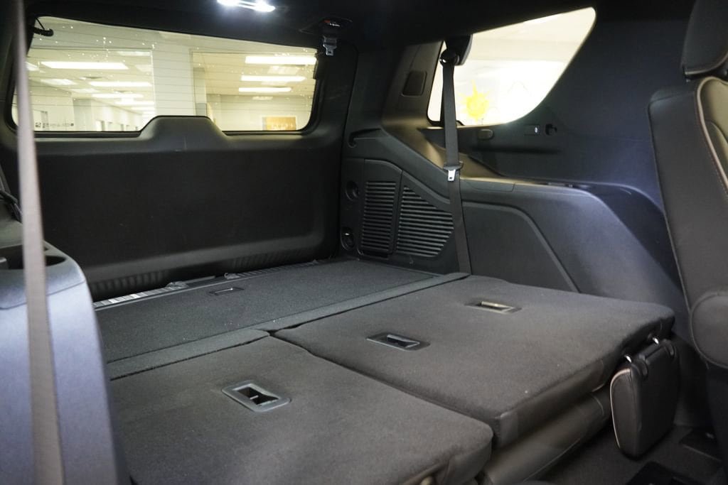New 2025 Chevrolet Tahoe Premier w/ Sun And Tow Package AWD/4WD image 38