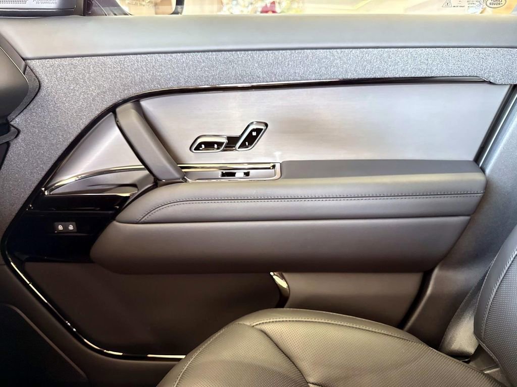 New 2025 Land Rover Range Rover Sport Dynamic SE image 24
