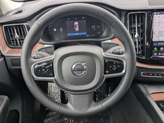 Certified 2024 Volvo XC60 B5 Plus w/ Protection Package Premier AWD/4WD image 17