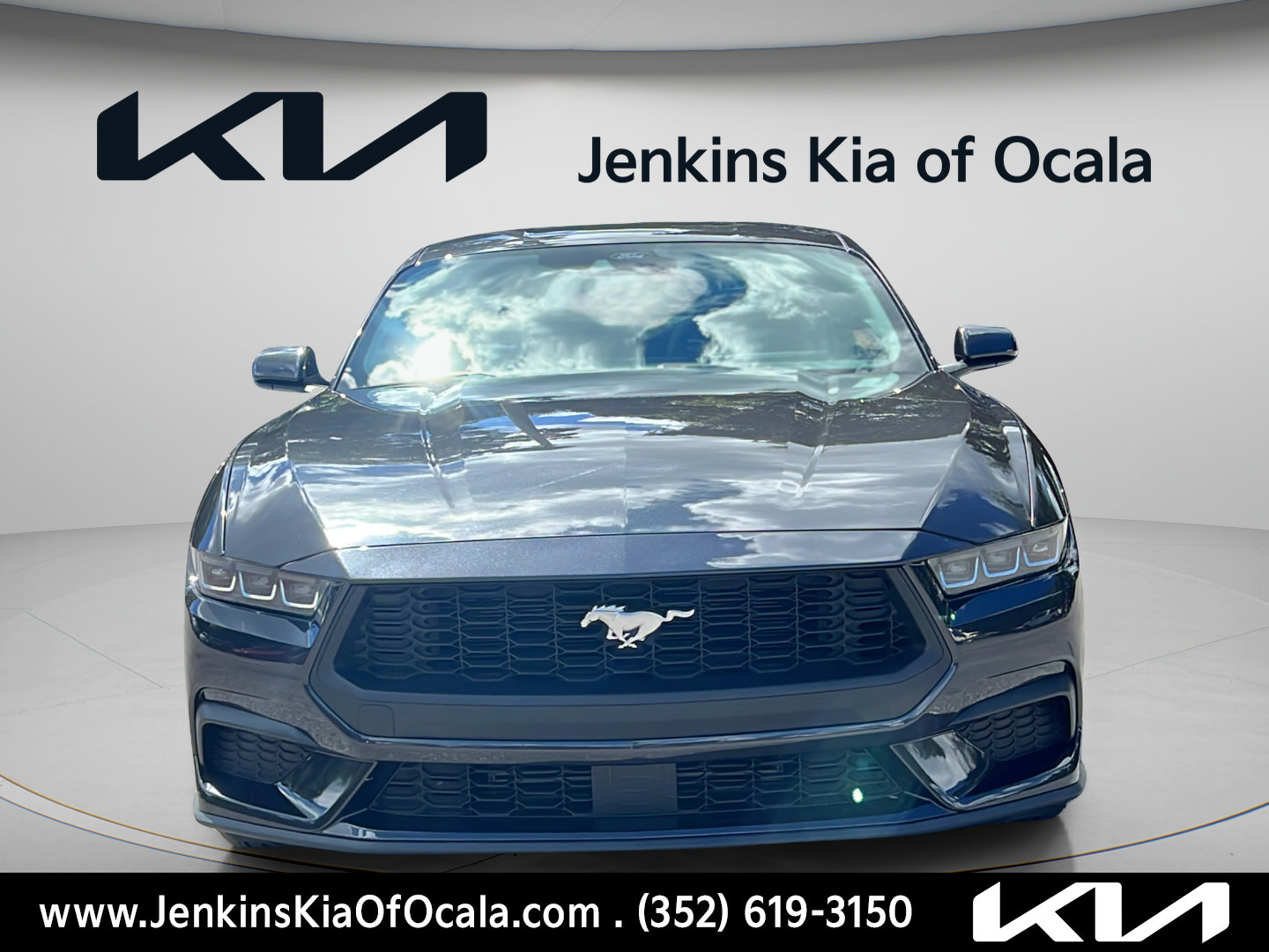 Used 2024 Ford Mustang Coupe RWD image 8