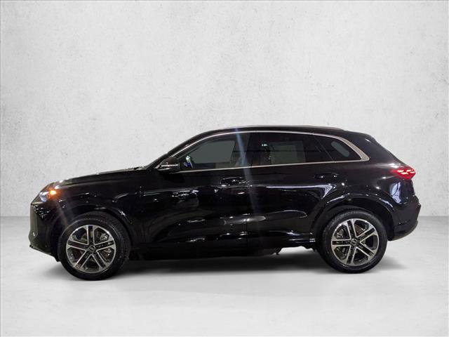 Certified 2025 Audi Q5 Premium w/ Convenience Package AWD/4WD image 10