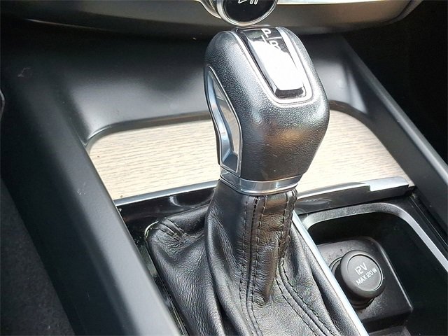 Used 2020 Volvo XC60 T5 Inscription image 15