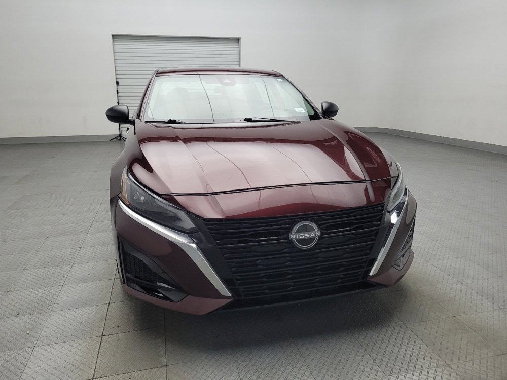 Used 2024 Nissan Altima 2.5 SV image 14