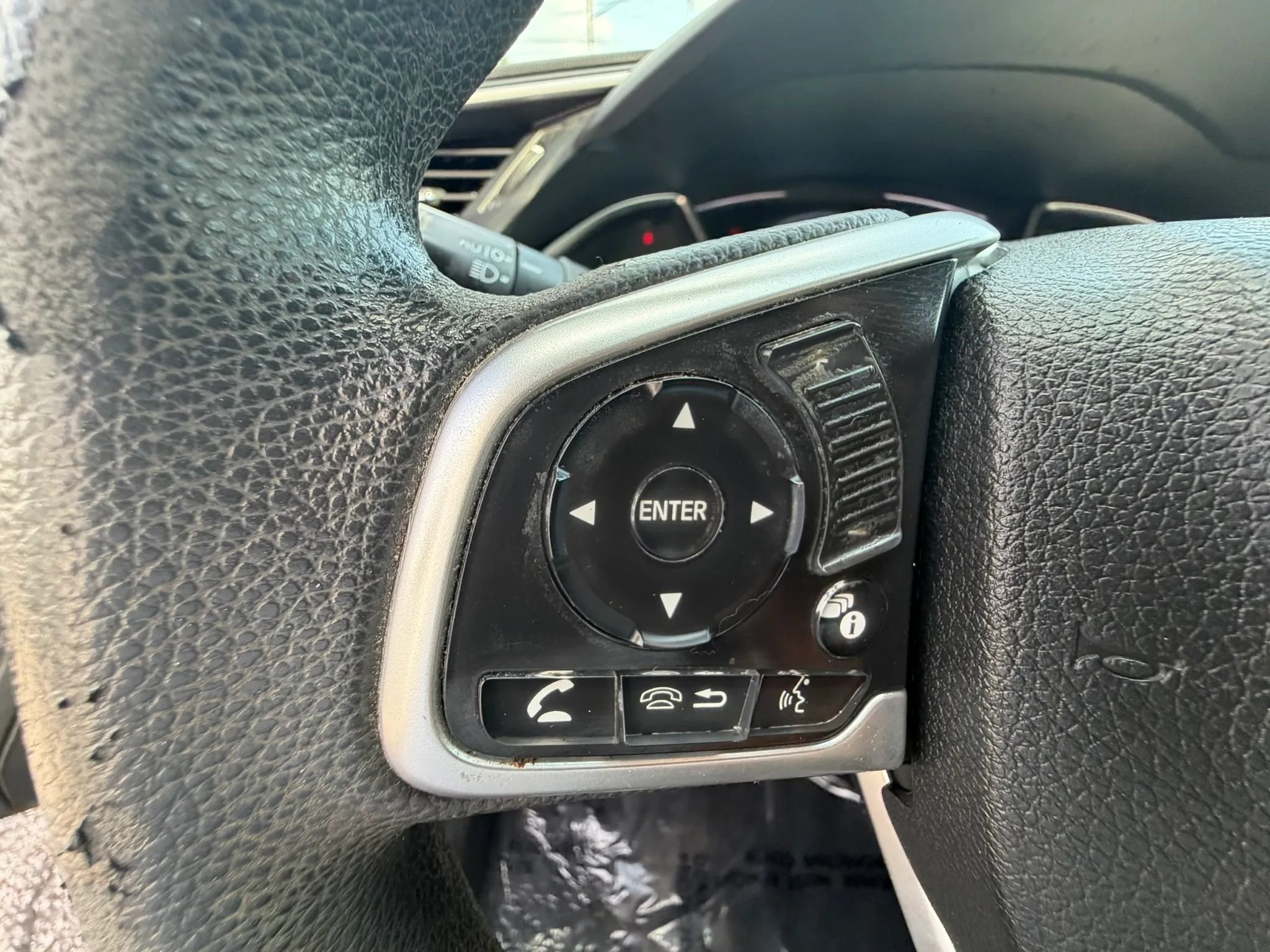 Used 2017 Honda Civic EX-T image 32