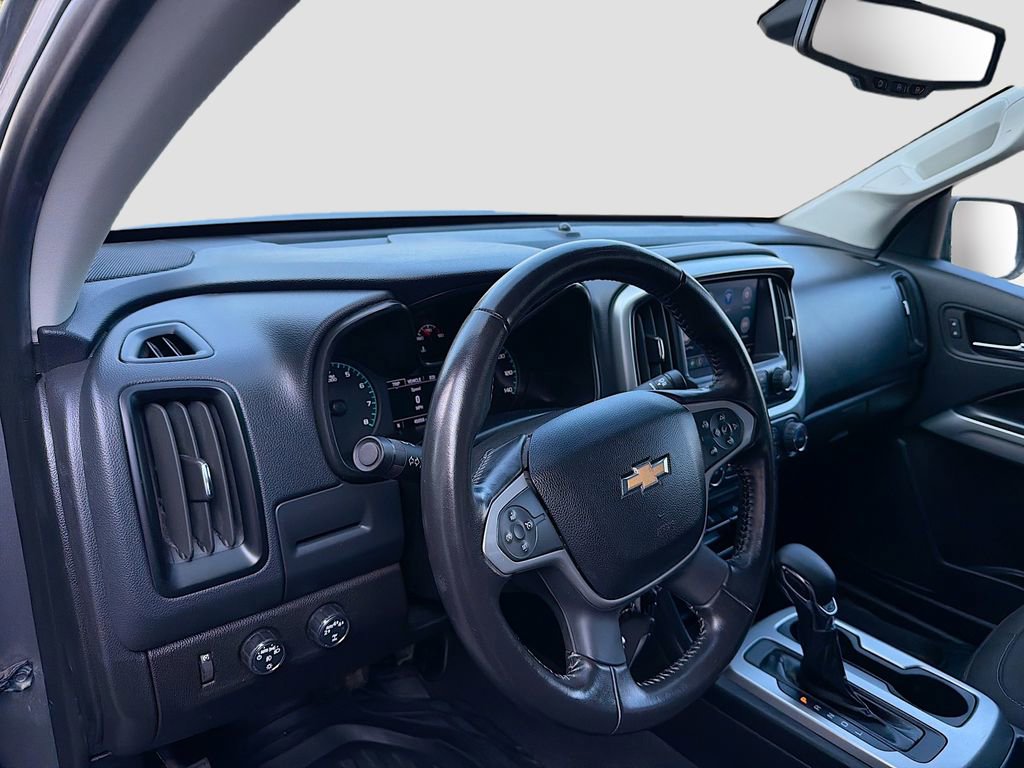 Used 2022 Chevrolet Colorado LT w/ LT Convenience Package image 9