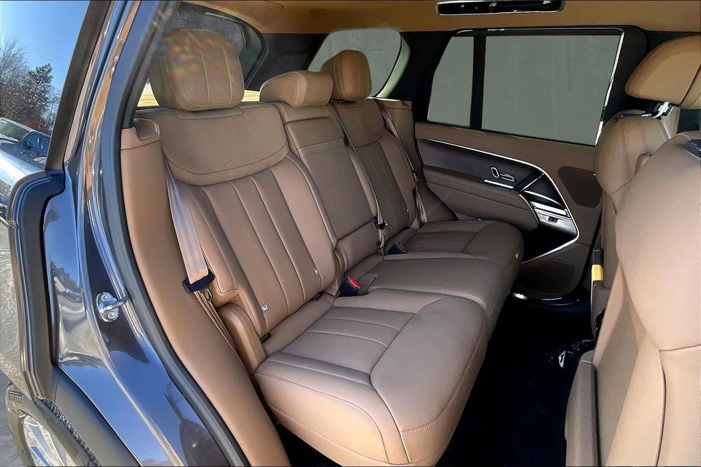 New 2026 Land Rover Range Rover SE image 10