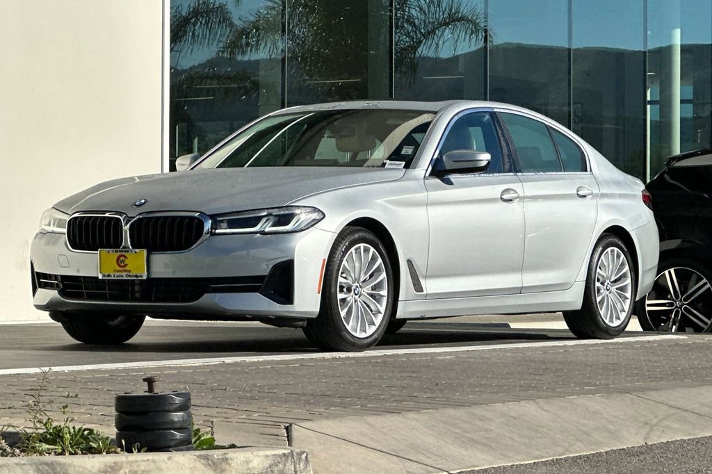 Used 2021 BMW 530i w/ Premium Package image 7