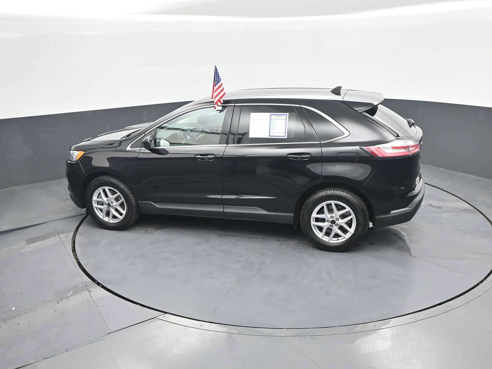 Used 2023 Ford Edge SEL AWD/4WD image 32
