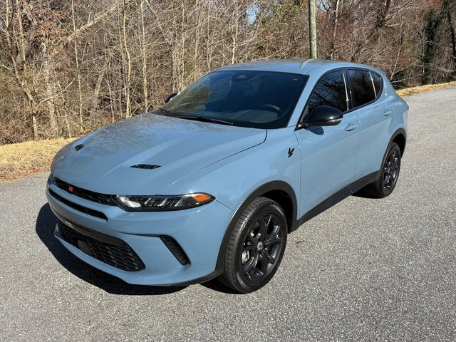 Used 2024 Dodge Hornet GT w/ GT Blacktop Package image 2