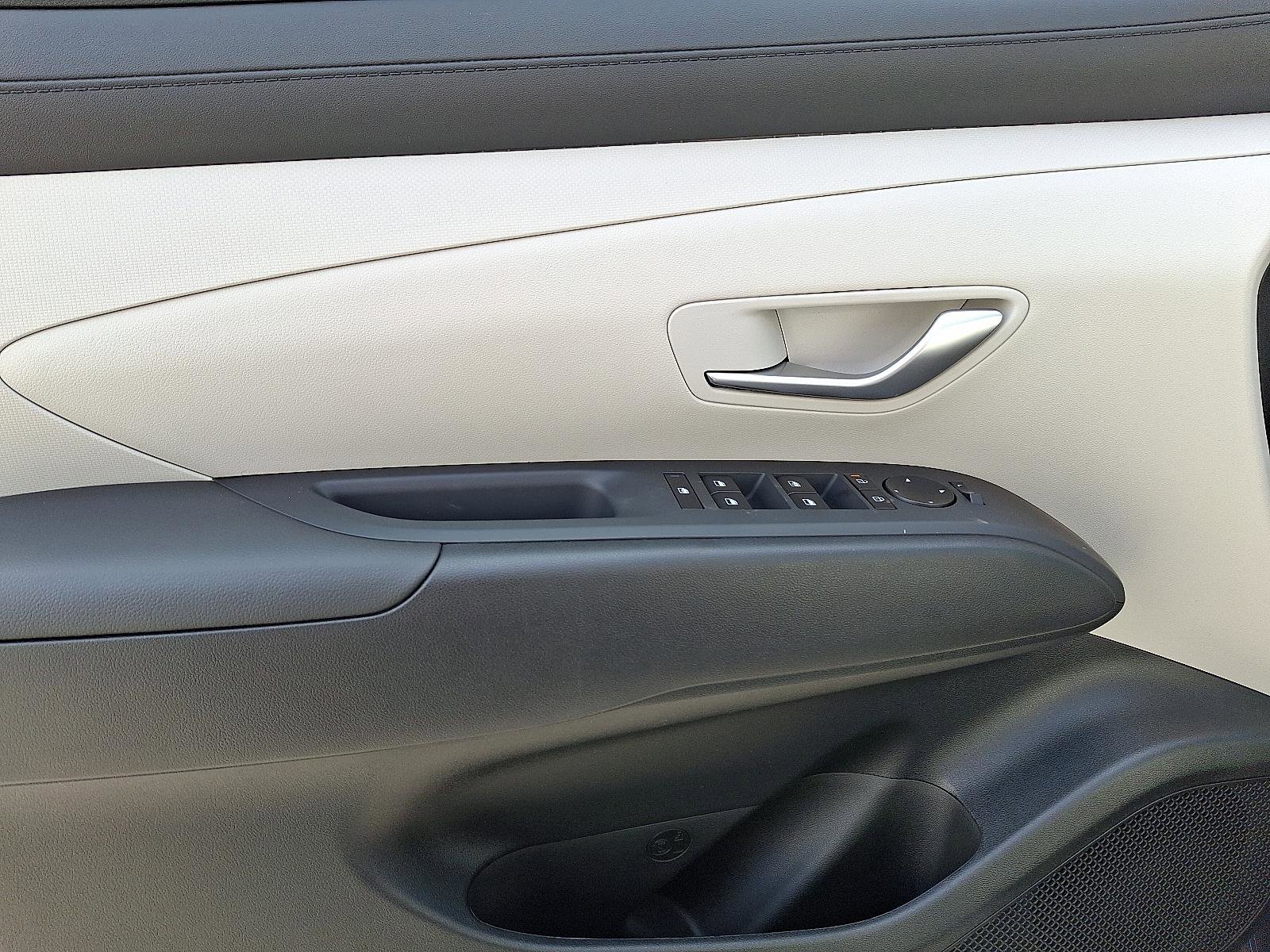 New 2026 Hyundai Tucson SE image 8