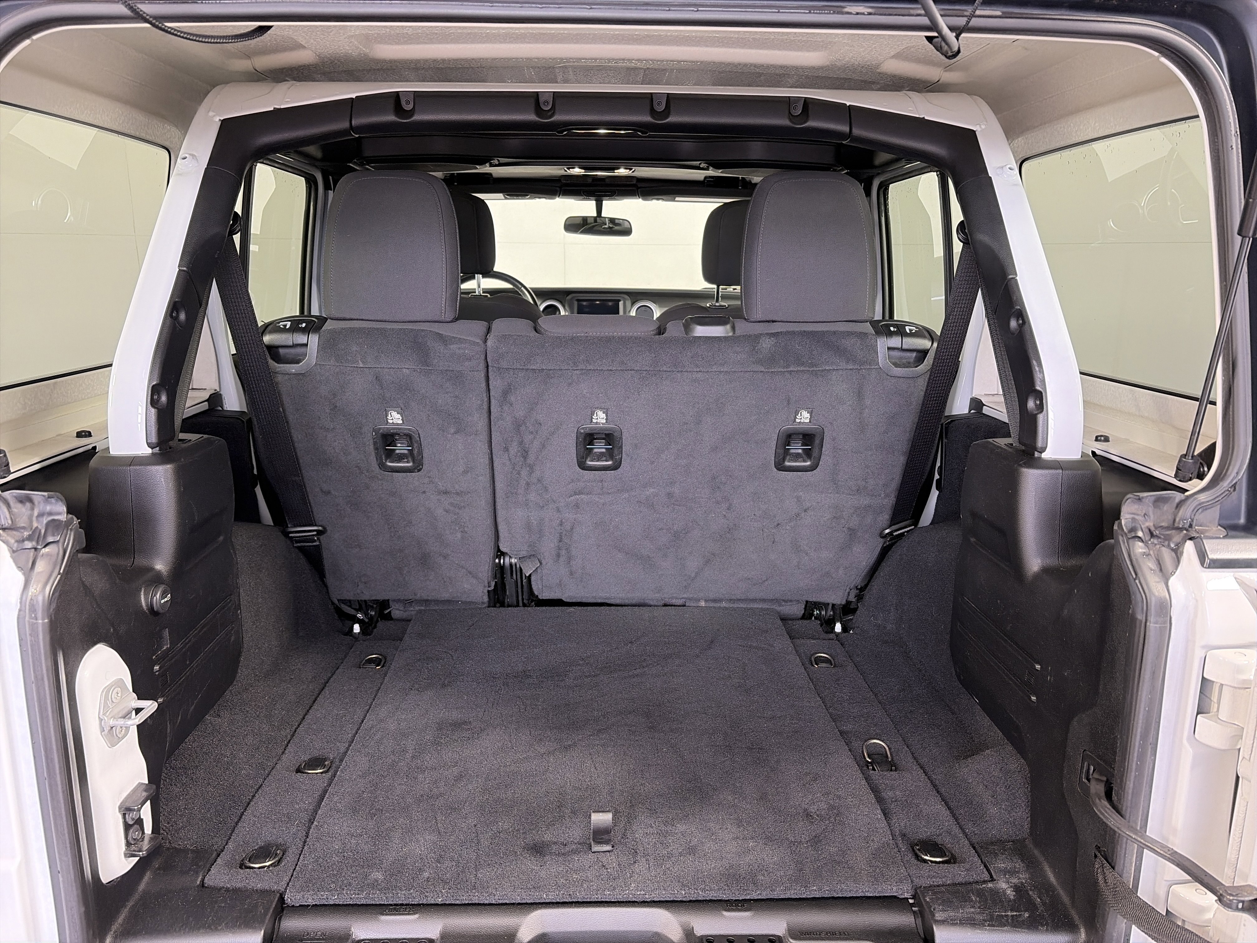 Used 2021 Jeep Wrangler Unlimited Sahara image 14