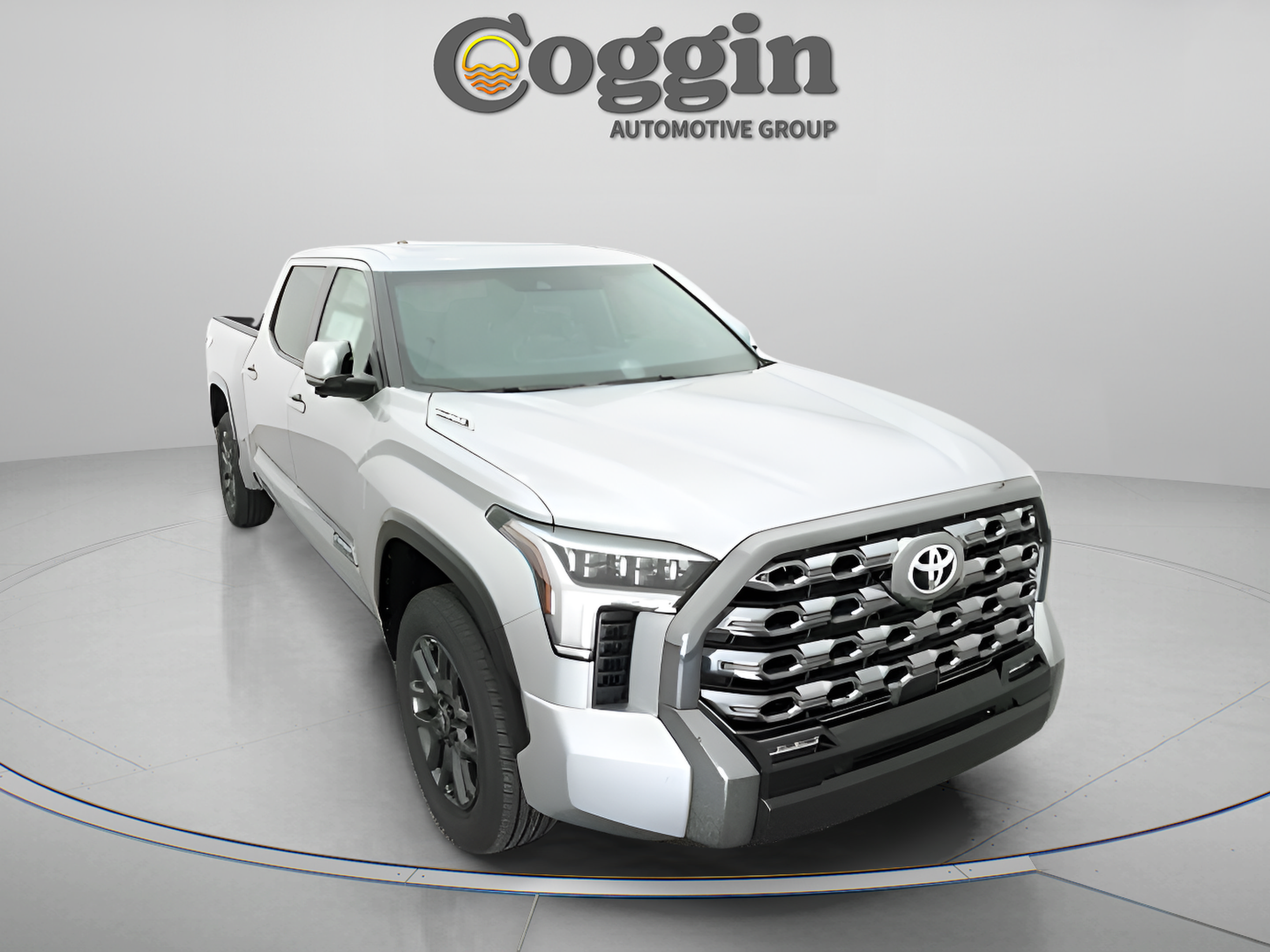 Used 2025 Toyota Tundra Platinum AWD/4WD image 27