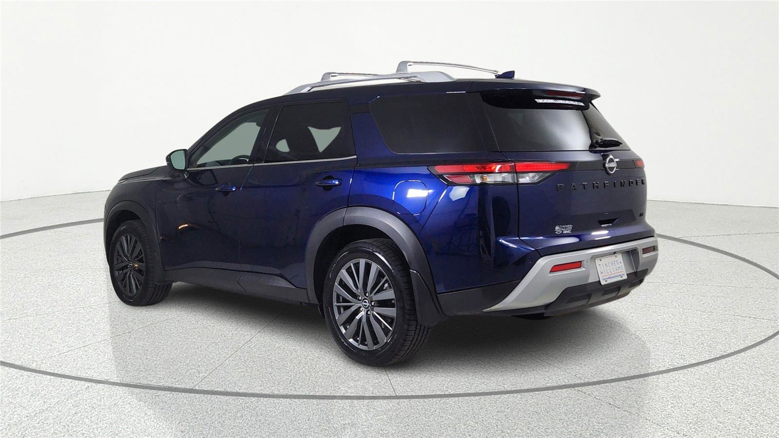 Used 2022 Nissan Pathfinder SL w/ SL Premium Package image 3