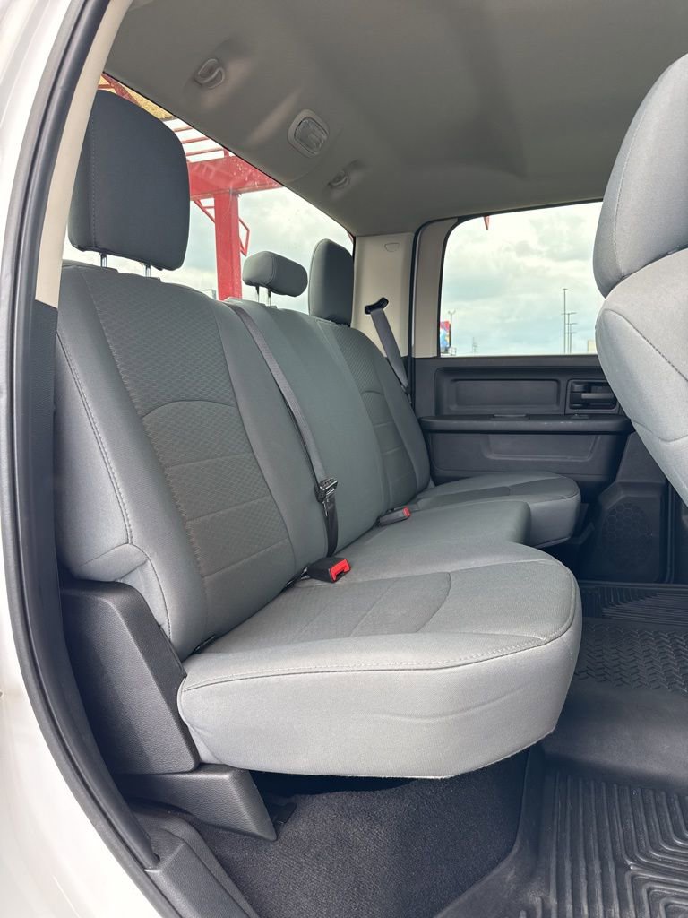 Used 2018 RAM 2500 Tradesman w/ Chrome Appearance Group image 21