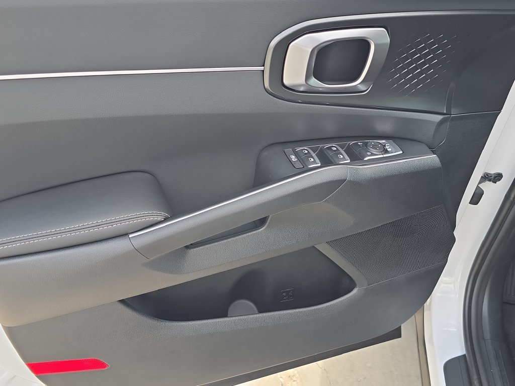 New 2026 Kia Sorento LX FWD image 18