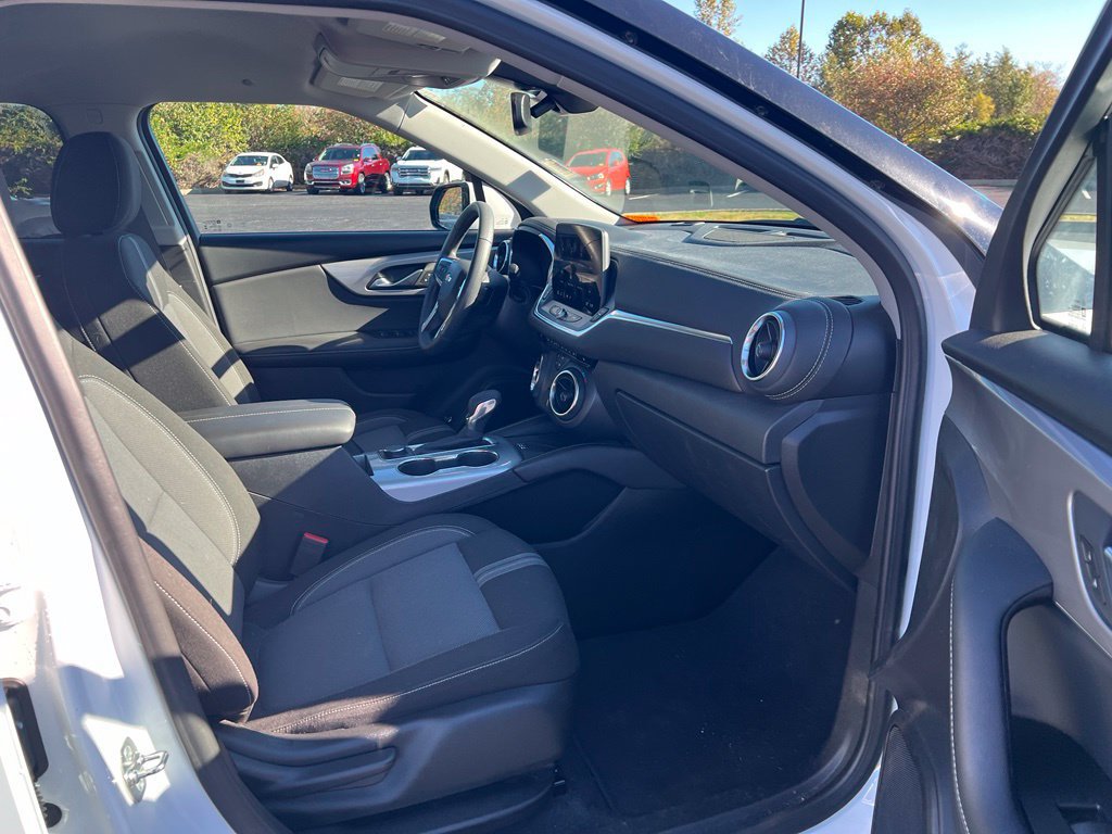 Used 2024 Chevrolet Blazer LT w/ Convenience Package FWD image 10