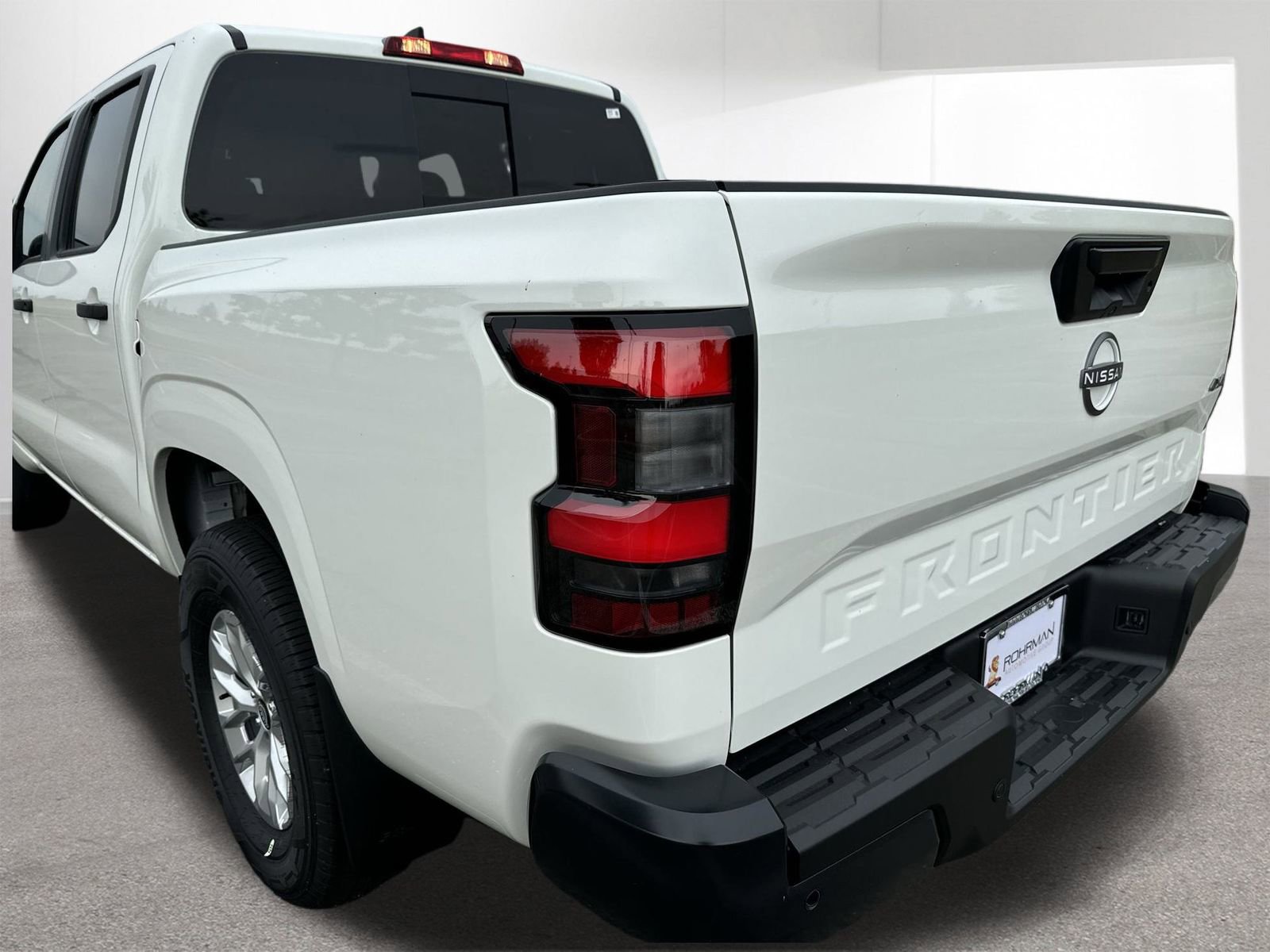 Used 2025 Nissan Frontier S image 29