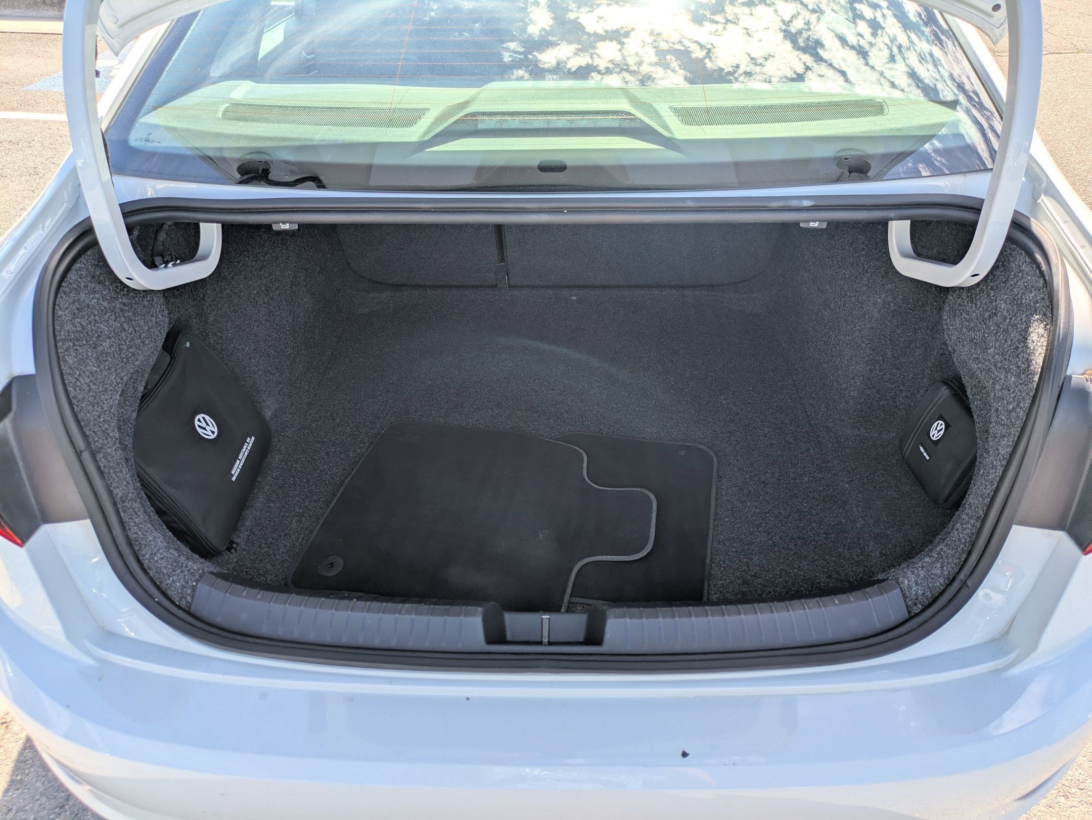 Used 2019 Volkswagen Jetta S w/ Driver Assistance Package FWD image 29