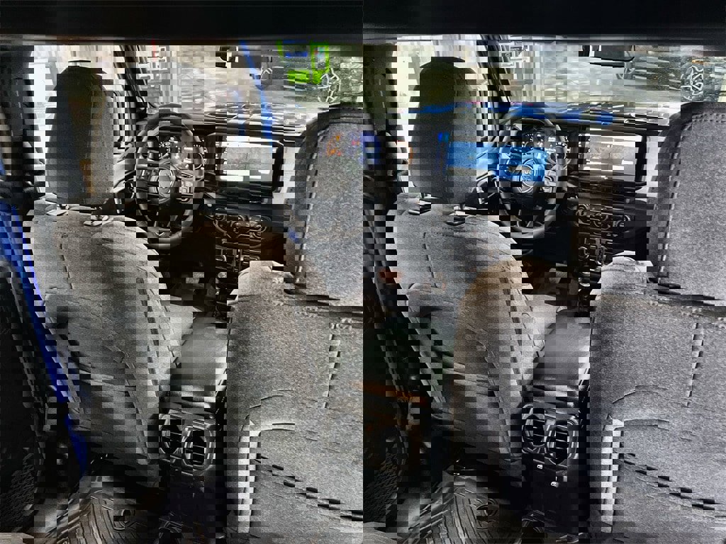 Used 2024 Jeep Wrangler Sport S image 20